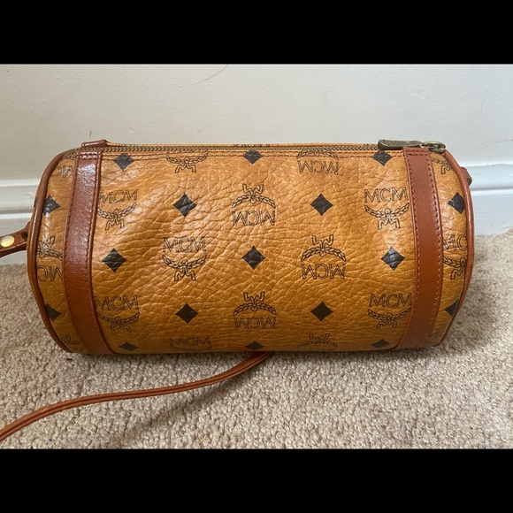 MCM vintage barrel Crossbody Bag - Picture 3 of 10